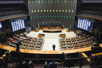 Câmara dos Deputados aprova texto-base que regulamenta a reforma tributária