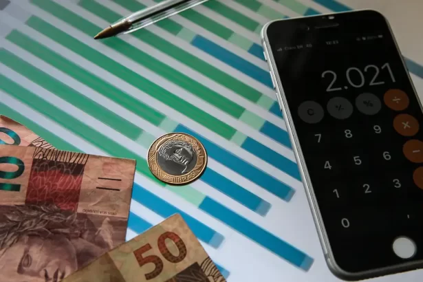 Setor público consolidado registra déficit de 0,4% do PIB em 2024, revela Banco Central