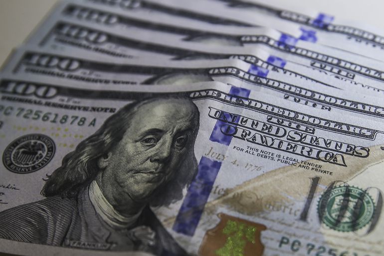 Dólar está cotado a R$ 5,64