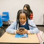 Proibição do uso de celular em escolas. Por que é importante?