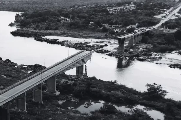 Brasil tem pontes bloqueadas em nove estados, informa DNIT