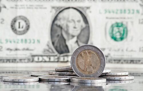 Dólar fecha último pregão em queda de 0,12%, cotado a R$ 6,10.