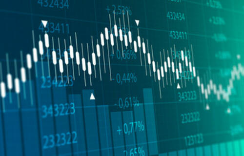 Ibovespa fecha última sessão acima dos 124 mil pontos