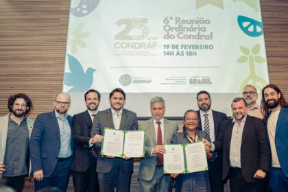 Ministério das Comunicações assina acordos para viabilizar acesso à internet e logística de produtos da agricultura familiar