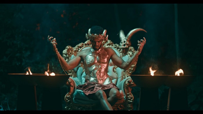 Shelldon Malvasi estreia clipe de “Áries” e realiza evento de lançamento com casa cheia