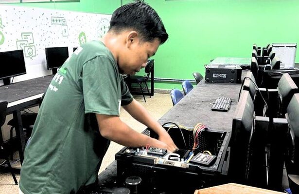 ‘Sonho em abrir minha própria loja’, diz indígena formado pelo Computadores para Inclusão
