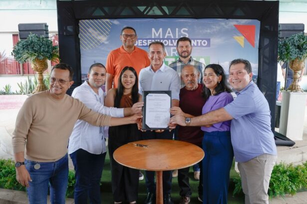 Santana (AP) recebe equipamentos para açaicultura e investimento em infraestrutura