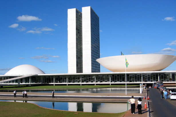 Boletim Legislativo: PEC da Reeleição, CPI do INSS e Licenciamento Ambiental no radar do Congresso