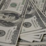 Dólar em alta, cotado a R$ 5,67