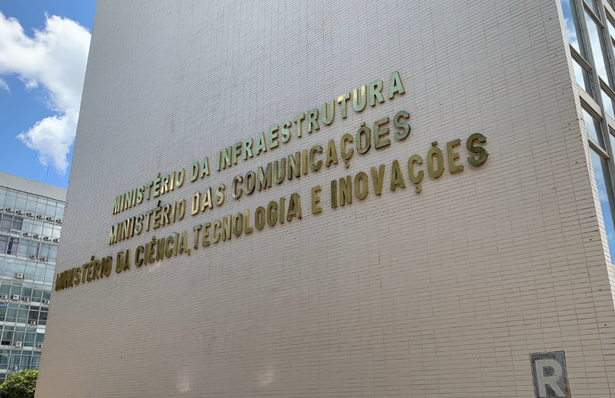 Mcom amplia distribuição de kits de antenas de TV digital parabólica, via satélite, para 44 municípios do Tocantins