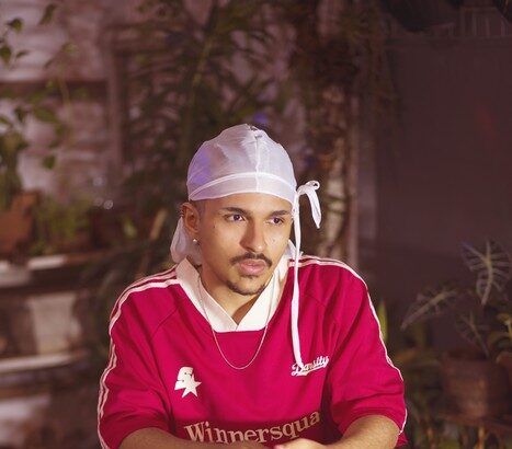 DeLuca mistura r&b e pagode novo single “MENTE QUE NEM SENTE”