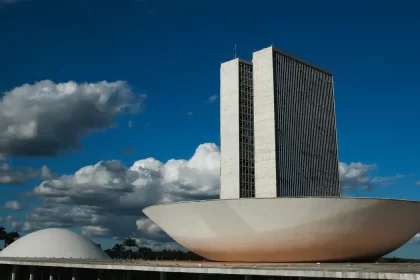 Câmara aprova PEC da Sustentabilidade e alivia contas dos municípios