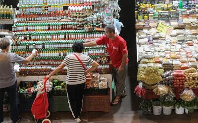 Custo Brasil equivale a 20% do PIB e compromete a competitividade da indústria, aponta CNI