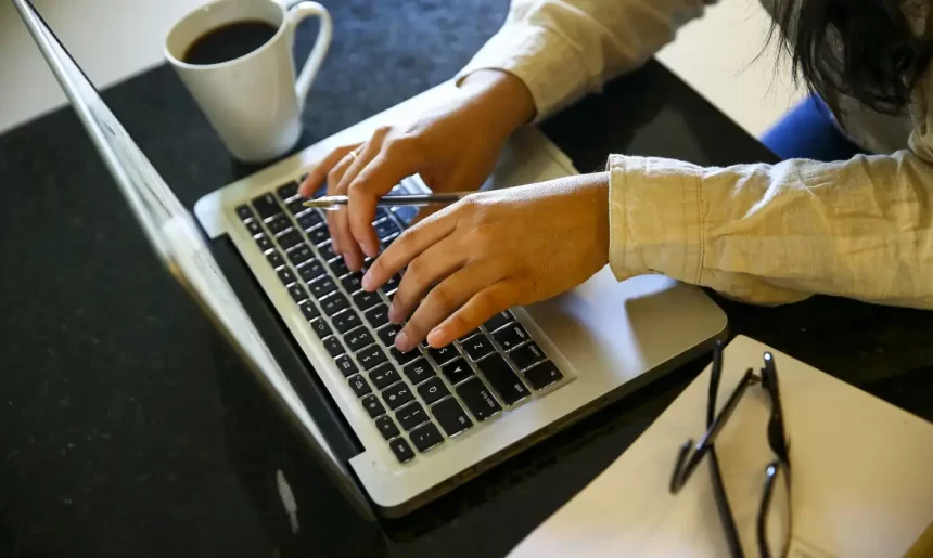 Home office gera emprego e renda em municípios do interior