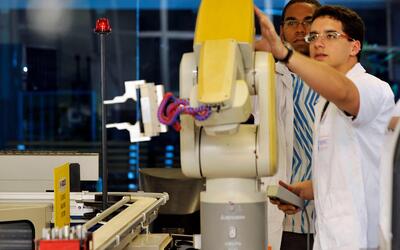 Inova Talentos oferece 174 vagas em inovação e tecnologia com bolsas de até R$ 12 mil