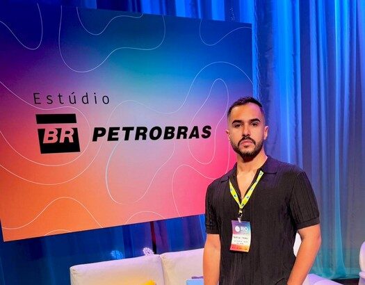 Rodrigo Tardelli integra painel dos criadores no Rio Webfest e fala sobre “Estranho Jeito de Amar”