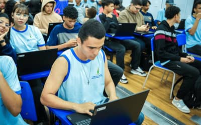 Internet chega a 4 mil das escolas públicas do Distrito Federal