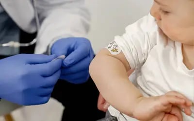 Vacinas disponíveis nas UBS do Maranhão; gestores convocam pais e responsáveis para vacinação de crianças e adolescentes