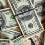 DÓLAR: moeda fecha em alta, cotado a R$ 5,00