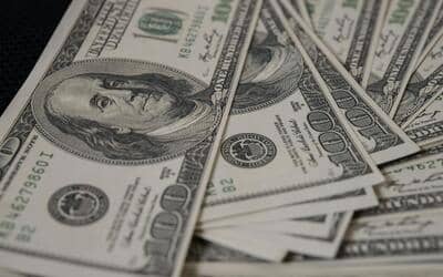 Dólar Registra Forte Alta e Encerra Pregão Cotado a R$ 5,06 (Quarta-feira, 3)
