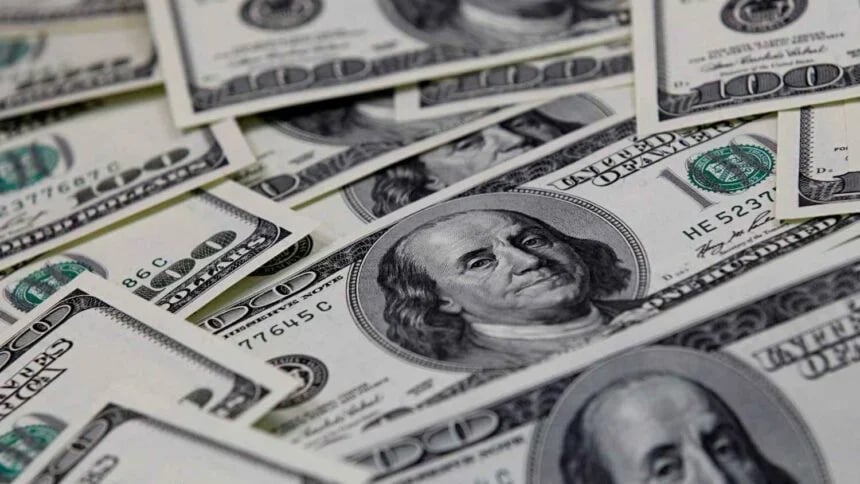 Dólar cai na terça-feira, cotado a R$ 5,07
