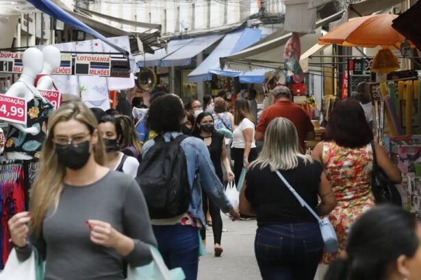 Índice de Confiança do Consumidor Recua 0,4 Ponto em Julho