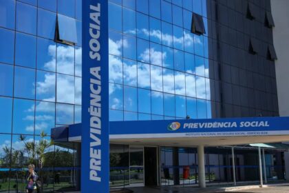Novos Beneficiários do INSS Receberão 13º Salário em Novembro