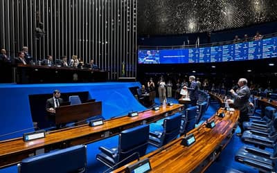 Senado Aprova Linha de Crédito de R$ 15 Bilhões para Empresas Afetadas por Medidas Comerciais