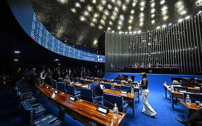 Senado aprova projeto que limita retenções de recursos para dívidas previdenciárias dos estados e municípios (sexta-feira, 10)