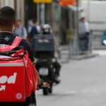 Caixa e iFood lançam parceria para facilitar crédito a entregadores