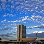 CNI alerta que redução de jornada de trabalho pode gerar custos bilionários e não deve ser debatida em período eleitoral