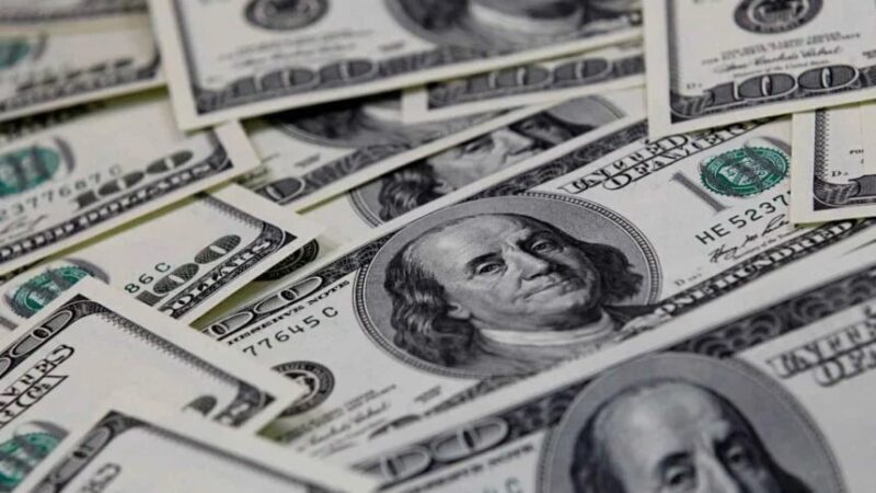 Dólar encerra o pregão cotado a R$ 5,11, após alta no mercado internacional (último pregão)