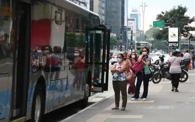 SRAG continua a diminuir em boa parte do país, mas alerta permanece em algumas unidades da federação (segunda-feira, 31/07)