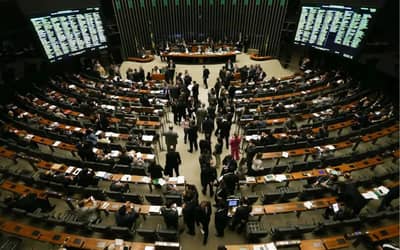 Peso do voto: estados têm representação desigual na Câmara e no Senado
