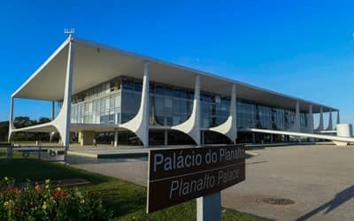 Campanhas presidenciais ganham embalo no Nordeste e Sudeste (quinta-feira (20))