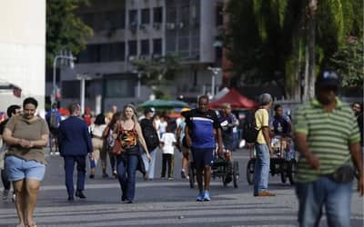 Cidades pequenas lideram participação partidária no Brasil (2024)