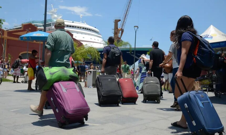 Turismo brasileiro cresce, Ceará se destaca com 23% de aumento de visitantes internacionais (entre janeiro e setembro de 2026)