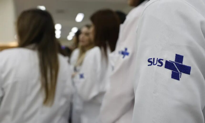 Lei do SUS permite exames privados em unidades públicas (15)