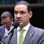 Vicentinho Júnior vence e assume governo do Tocantins